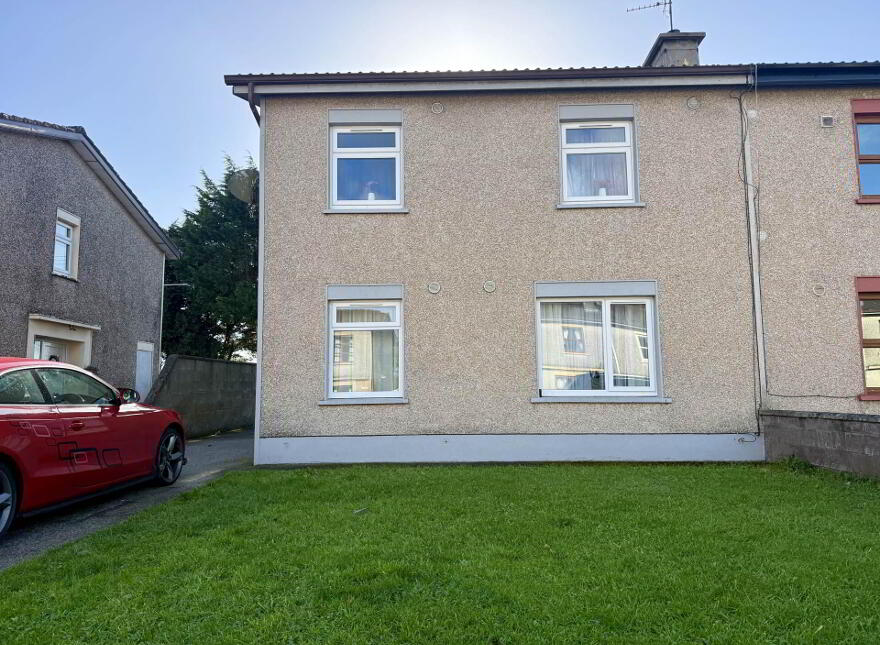 15 Cashel Park, Castlerea, F45H682