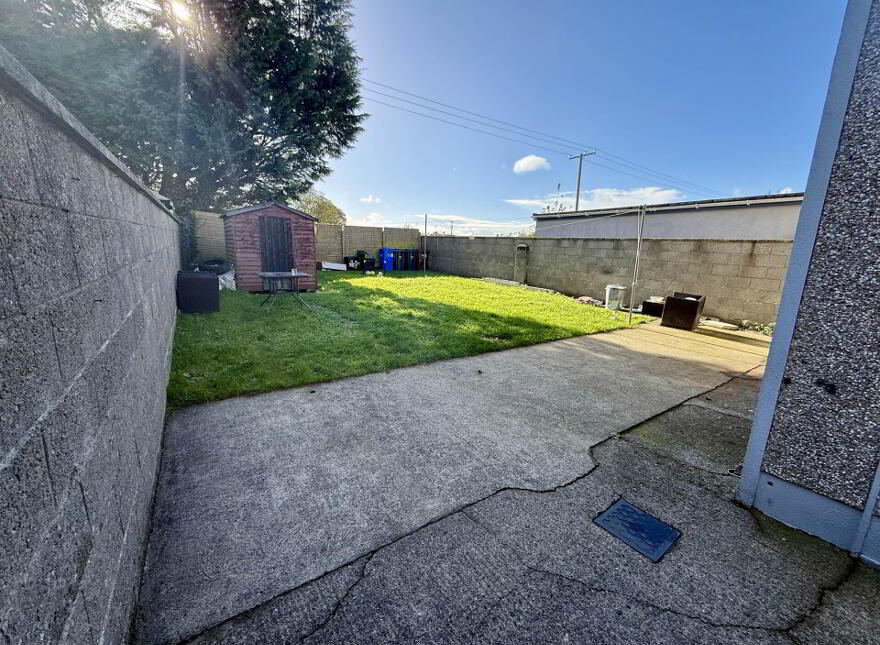 15 Cashel Park, Castlerea, F45H682