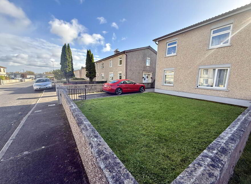 15 Cashel Park, Castlerea, F45H682