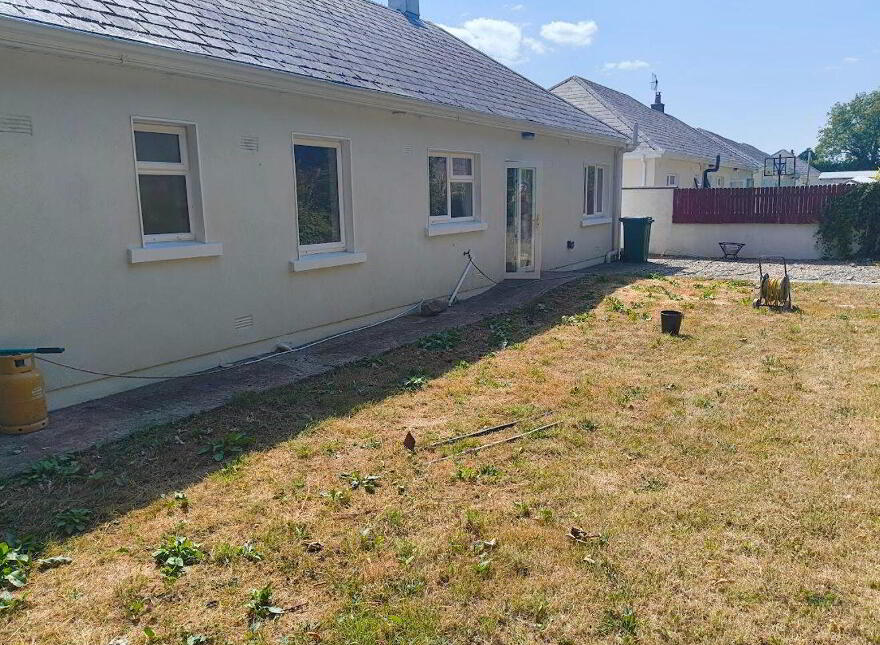 5 Glenview, Gorey Road, Carnew, Y14WP28