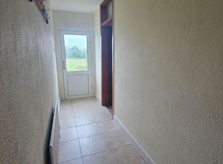 New Road, Castlecoote, F42Y407