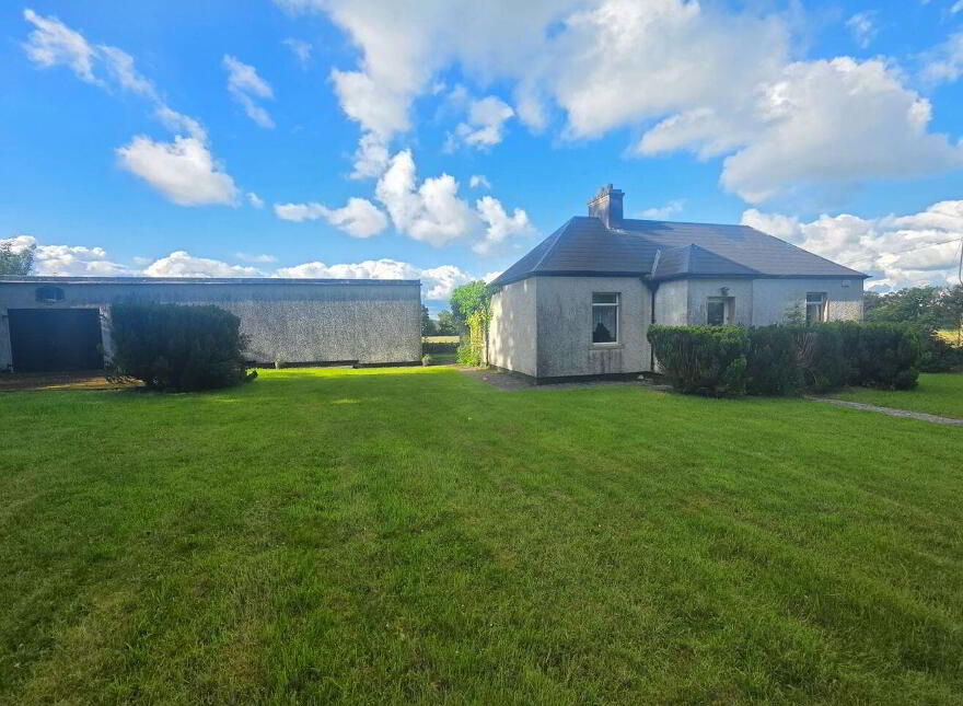 New Road, Castlecoote, F42Y407