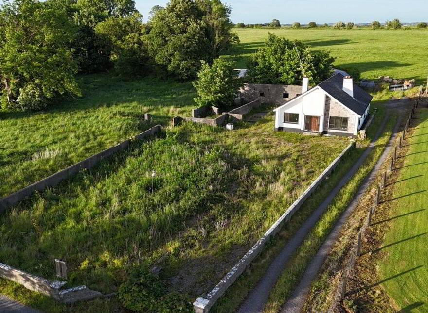 Monagormley, Glenamaddy, Glenamaddy, H53P206