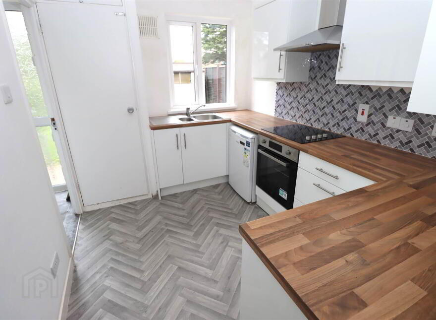 151 Mount Merrion Avenue, Belfast, BT6 0FN