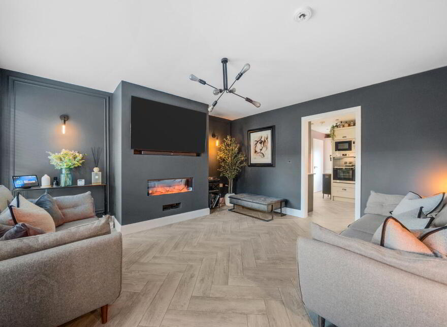 25 Lewis Park, Belfast, BT4 1FE