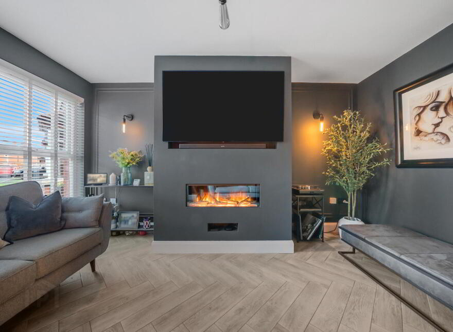 25 Lewis Park, Belfast, BT4 1FE