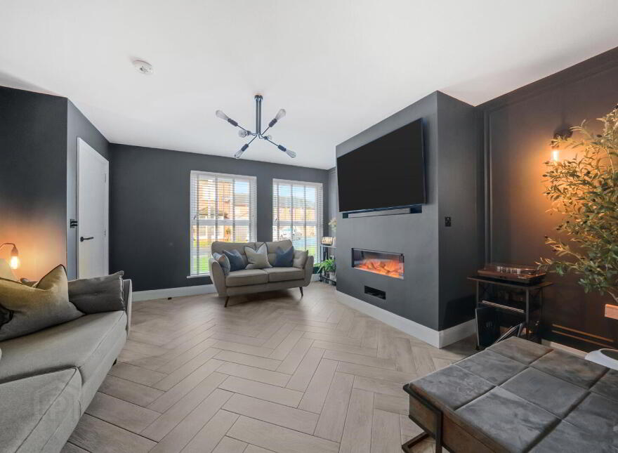 25 Lewis Park, Belfast, BT4 1FE