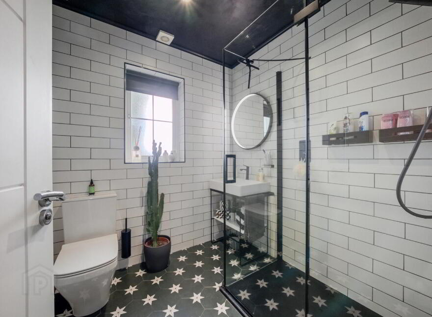 25 Lewis Park, Belfast, BT4 1FE