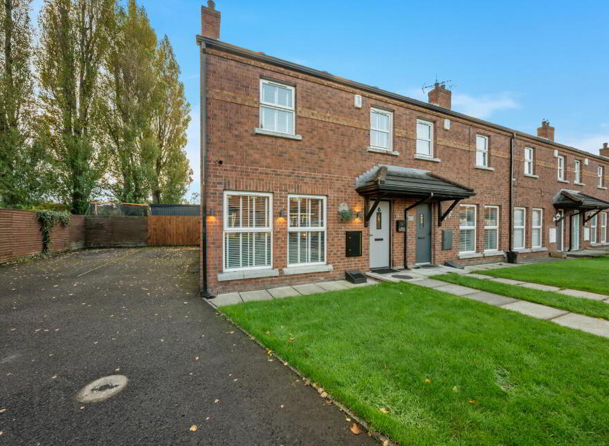 25 Lewis Park, Belfast, BT4 1FE