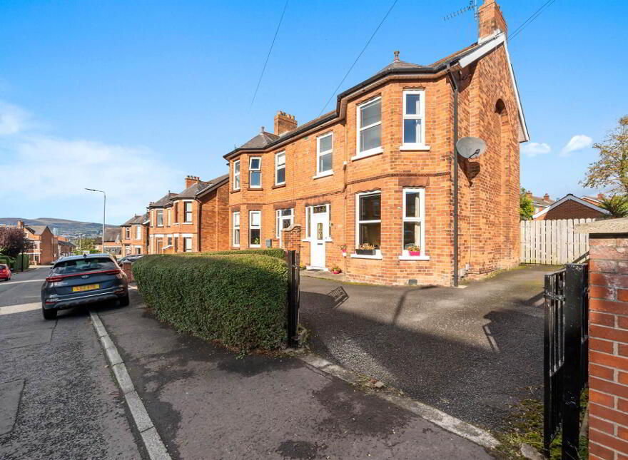 59 Irwin Crescent, Ballyhackamore, Belfast, BT4 3AQ