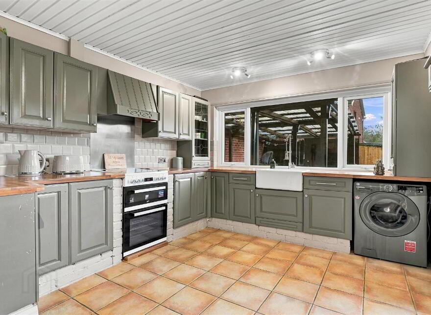 91 Carnmoney Road, Newtownabbey, BT36 6HT