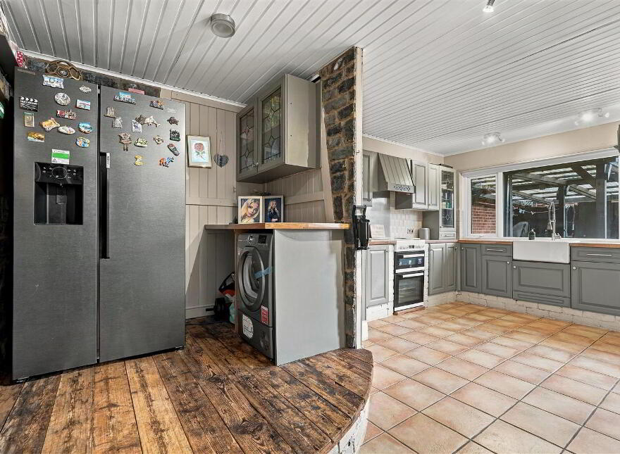 91 Carnmoney Road, Newtownabbey, BT36 6HT
