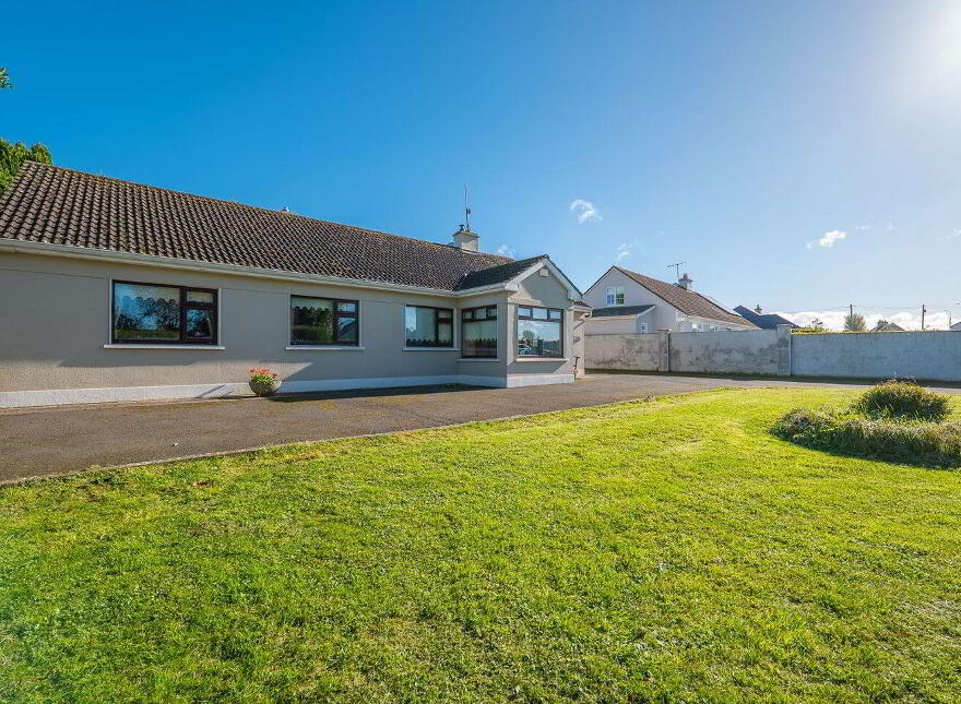 Cotswold, Moyne, E41N597