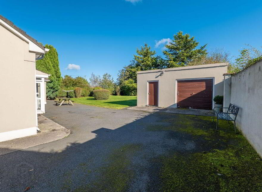 Cotswold, Moyne, E41N597