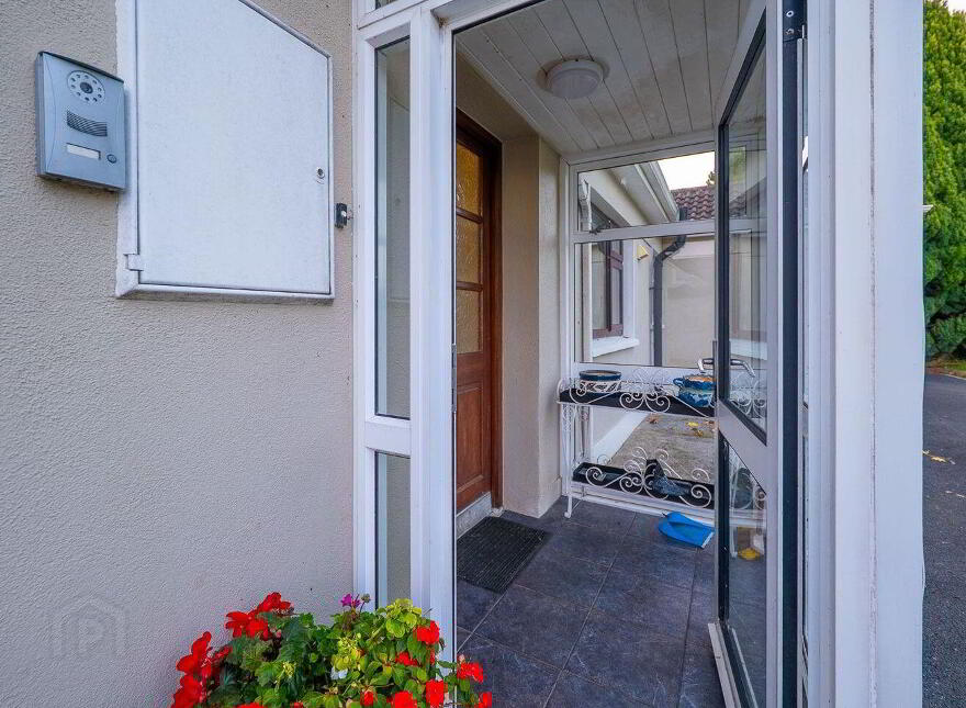 Cotswold, Moyne, E41N597