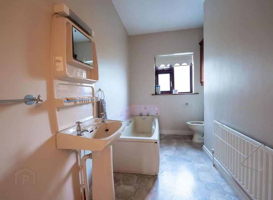 Cotswold, Moyne, E41N597
