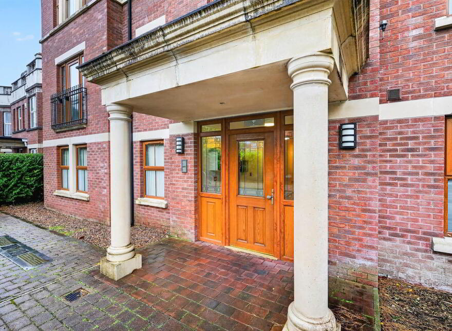 15 Balmoral Grange, 22 Upper Lisburn Road, Belfast, BT10 0AA