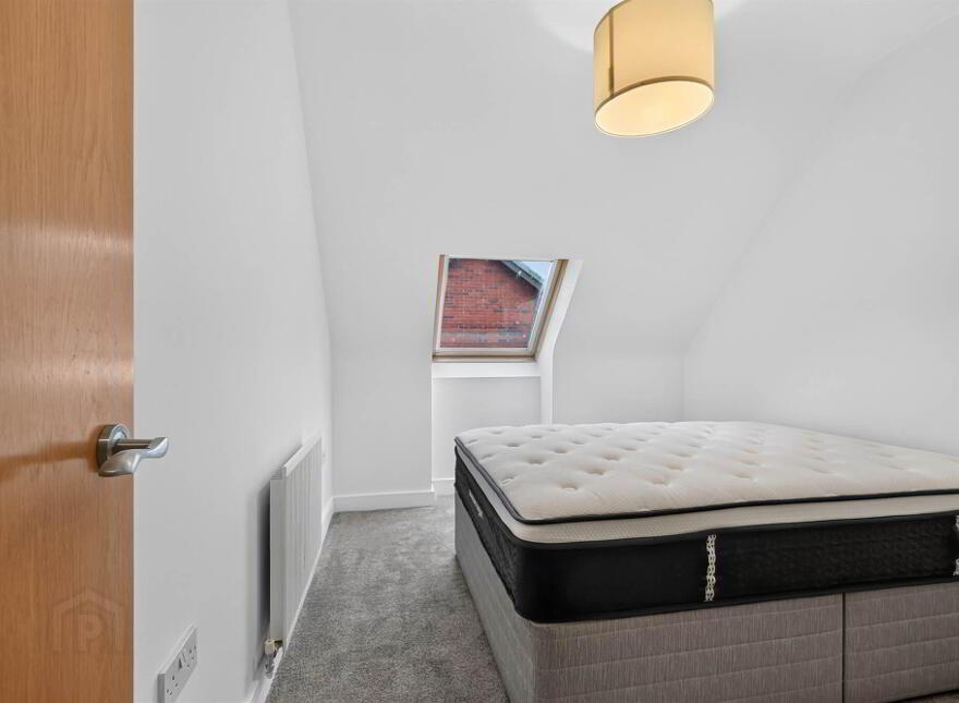 15 Balmoral Grange, 22 Upper Lisburn Road, Belfast, BT10 0AA