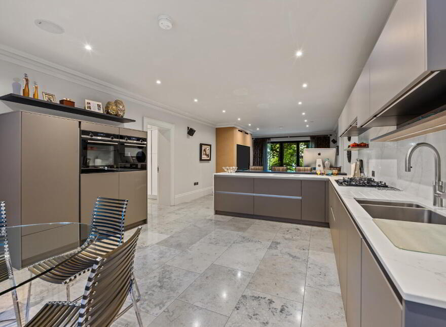 17A Glen Road, Craigavad, Holywood, BT18 0HB