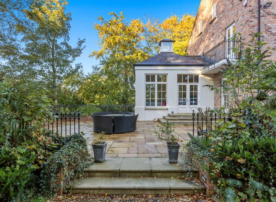 17A Glen Road, Craigavad, Holywood, BT18 0HB