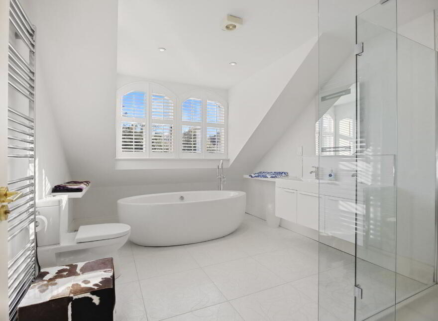 17A Glen Road, Craigavad, Holywood, BT18 0HB