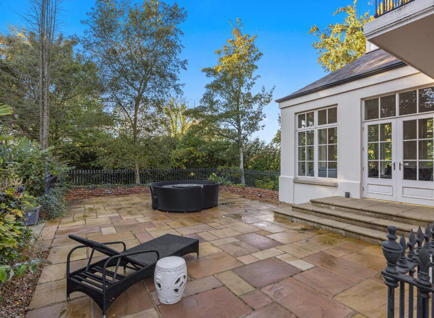 17A Glen Road, Craigavad, Holywood, BT18 0HB