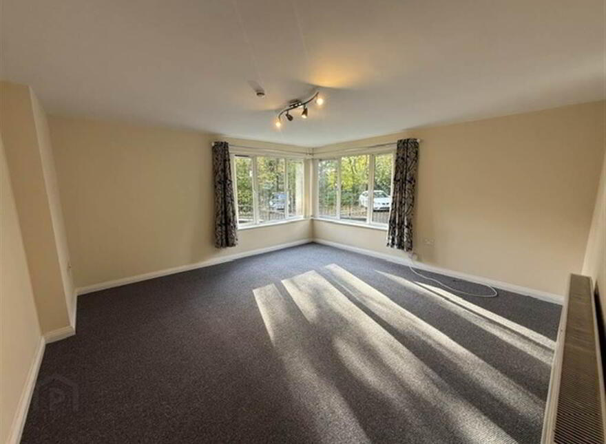 Apt 3, 1 St Annes Lane, Belfast, BT10 0PP