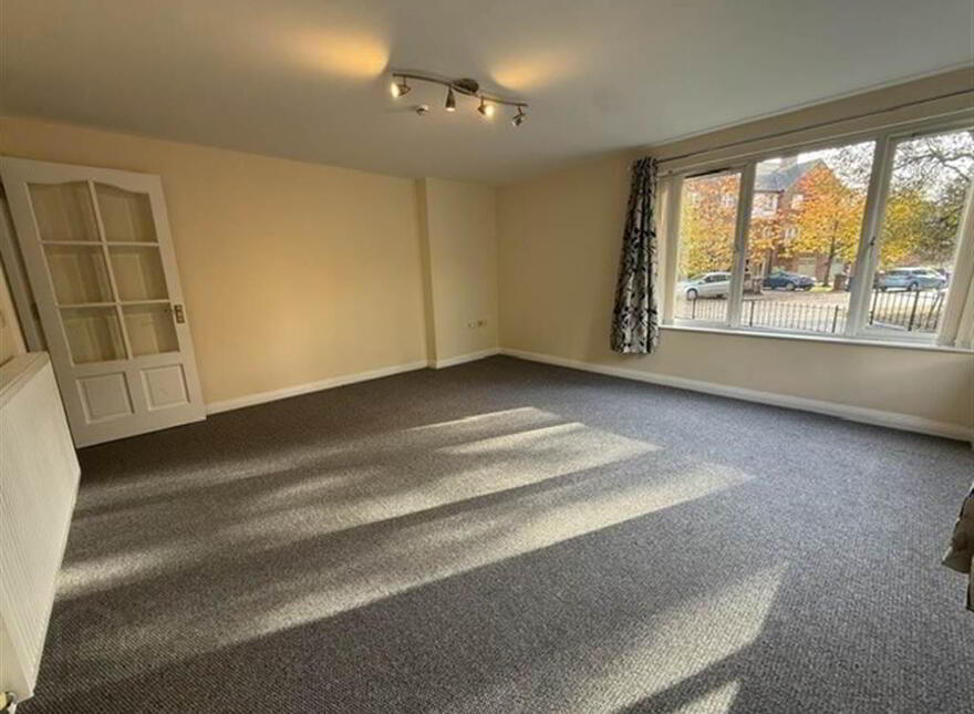 Apt 3, 1 St Annes Lane, Belfast, BT10 0PP