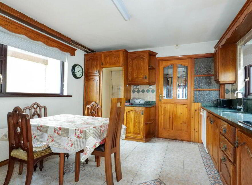 11 Whitestrand Road, Salthill, H91HF60