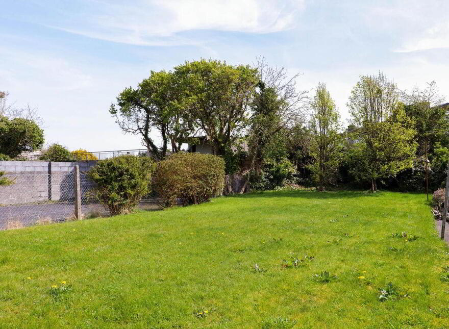 11 Whitestrand Road, Salthill, H91HF60