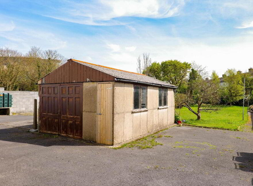 11 Whitestrand Road, Salthill, H91HF60