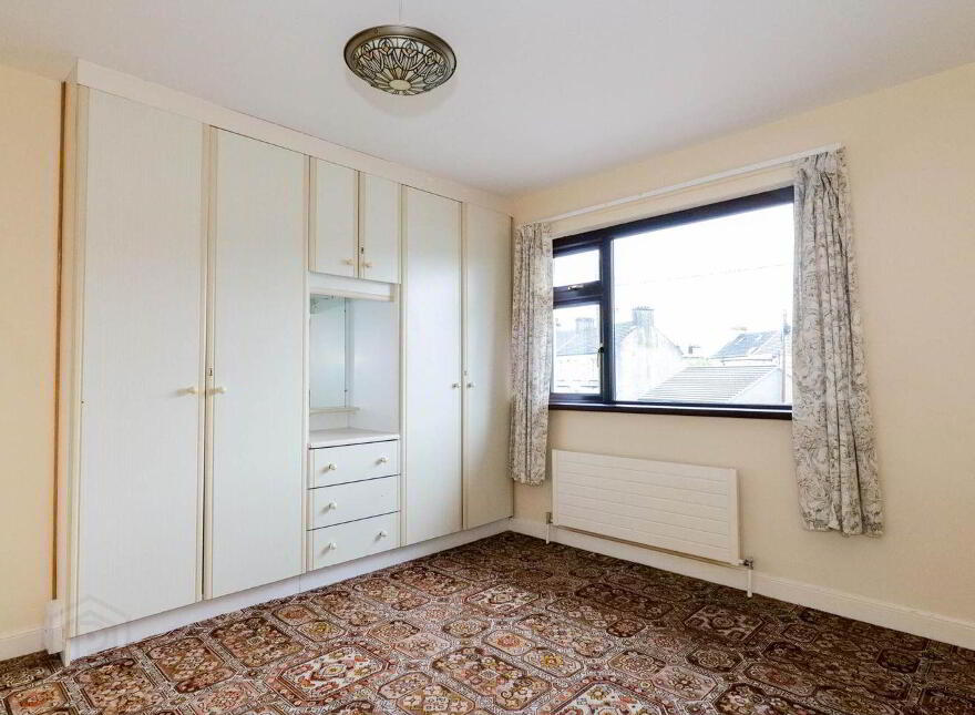 11 Whitestrand Road, Salthill, H91HF60