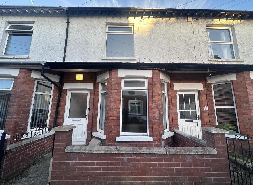 42 Hillview Avenue, Belfast, BT5 6JR photo