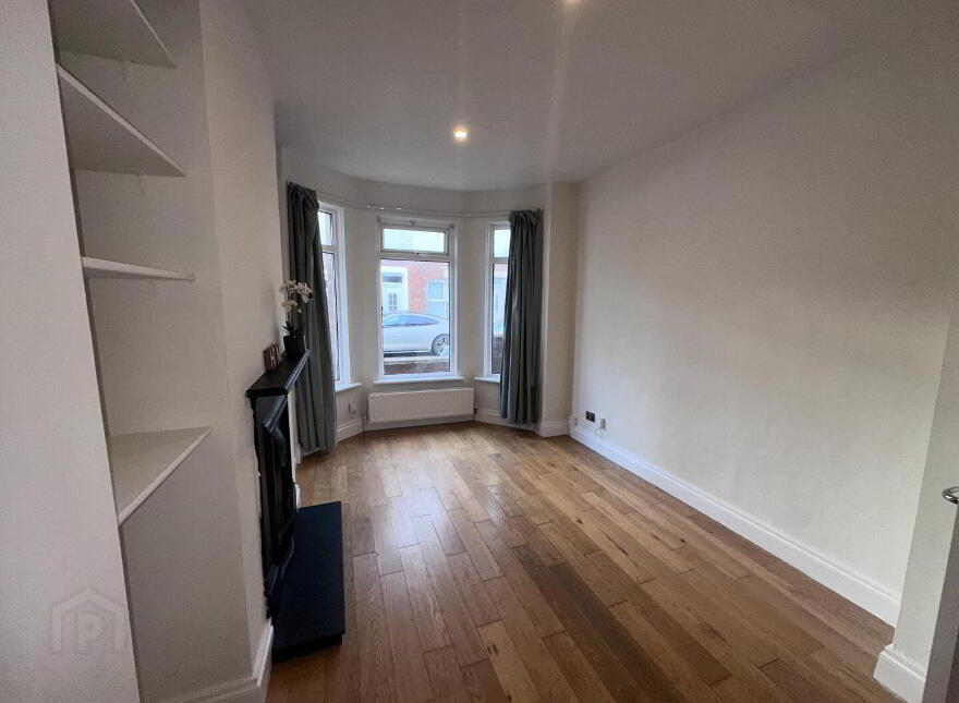 42 Hillview Avenue, Belfast, BT5 6JR