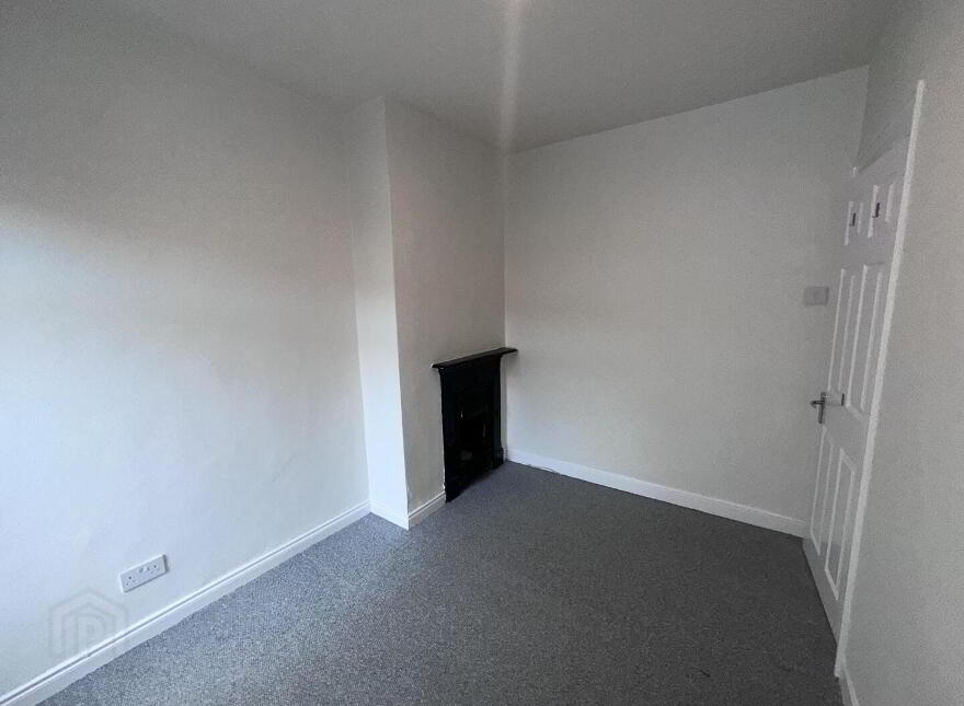 42 Hillview Avenue, Belfast, BT5 6JR