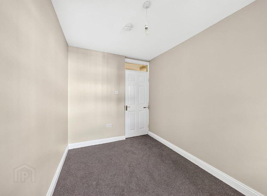 9 Park Court, Tullamore, R35PF30