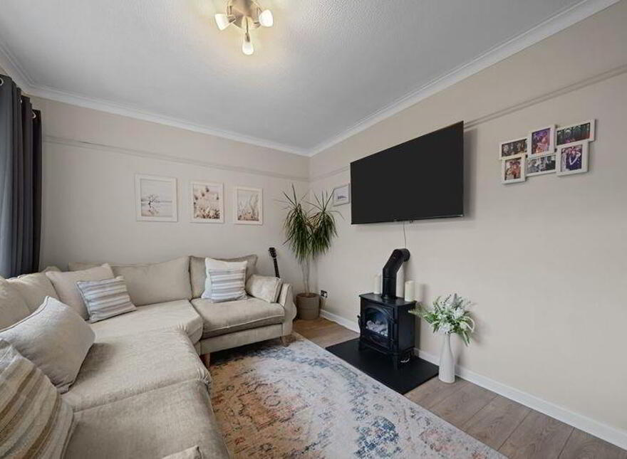 34 Silverstream Drive, Bangor, BT20 3LW