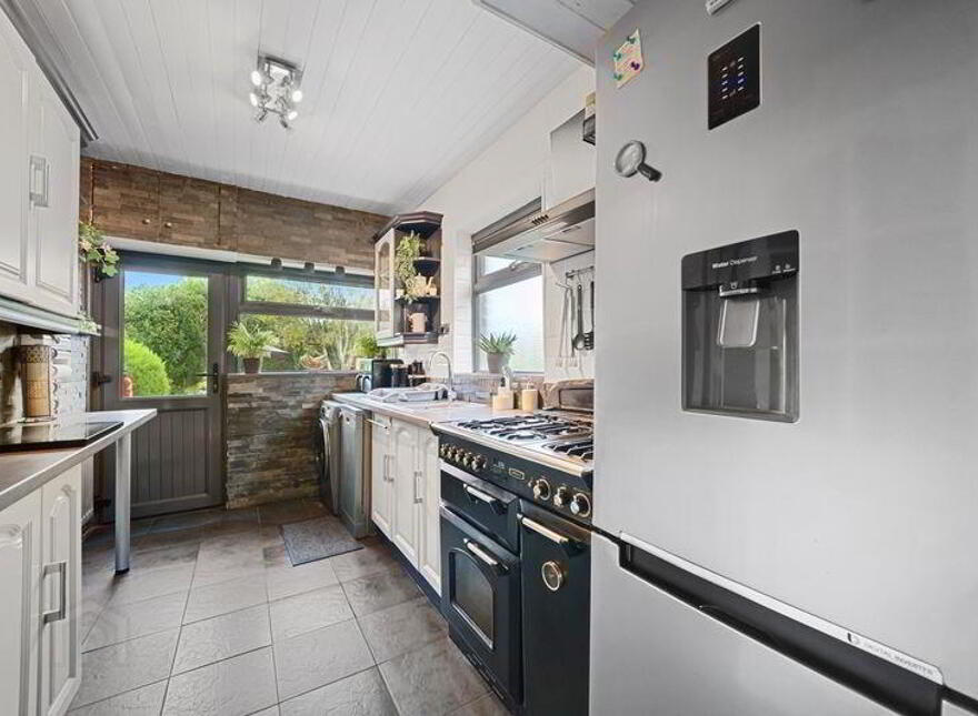 34 Silverstream Drive, Bangor, BT20 3LW