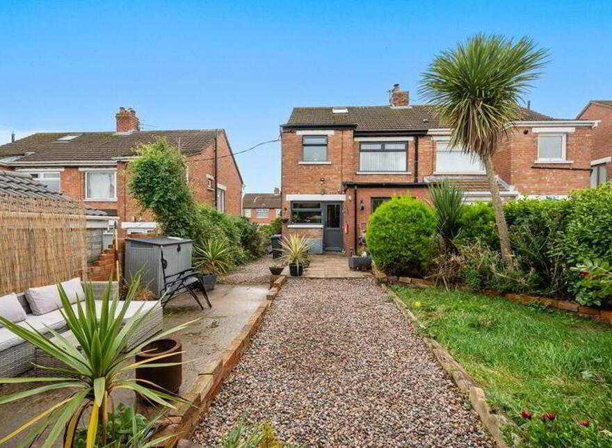 34 Silverstream Drive, Bangor, BT20 3LW