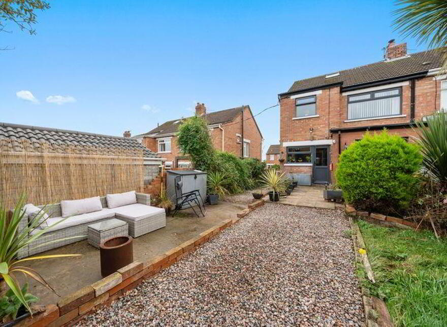 34 Silverstream Drive, Bangor, BT20 3LW