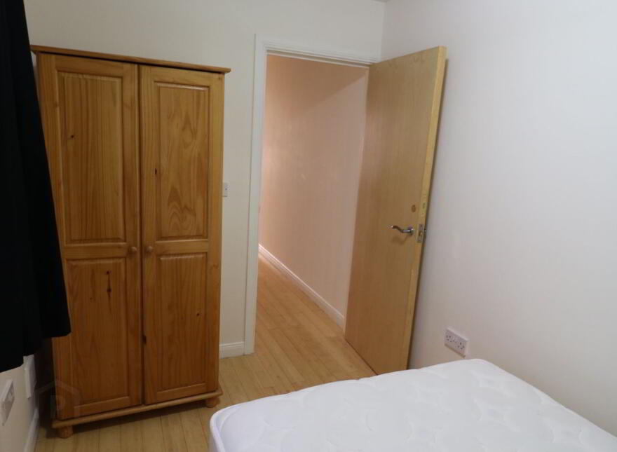 88 Cromwell Road, Belfast, BT7 1JY