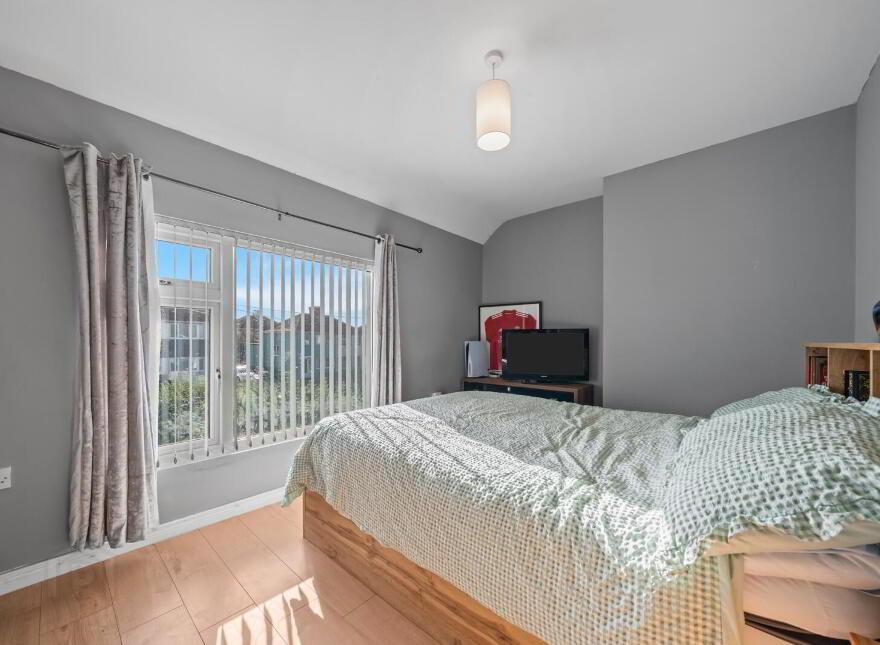 32 Newton Park, Belfast, BT8 6LH