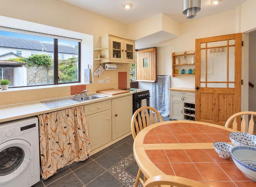 3 Quay Road, Clarecastle, Ennis, V95R3WK