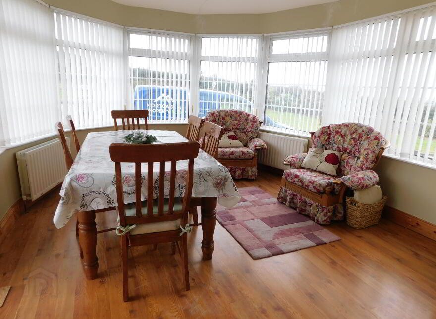 42 Old Castle Road, Newtownstewart, BT78 4HX