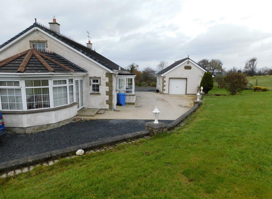 42 Old Castle Road, Newtownstewart, BT78 4HX