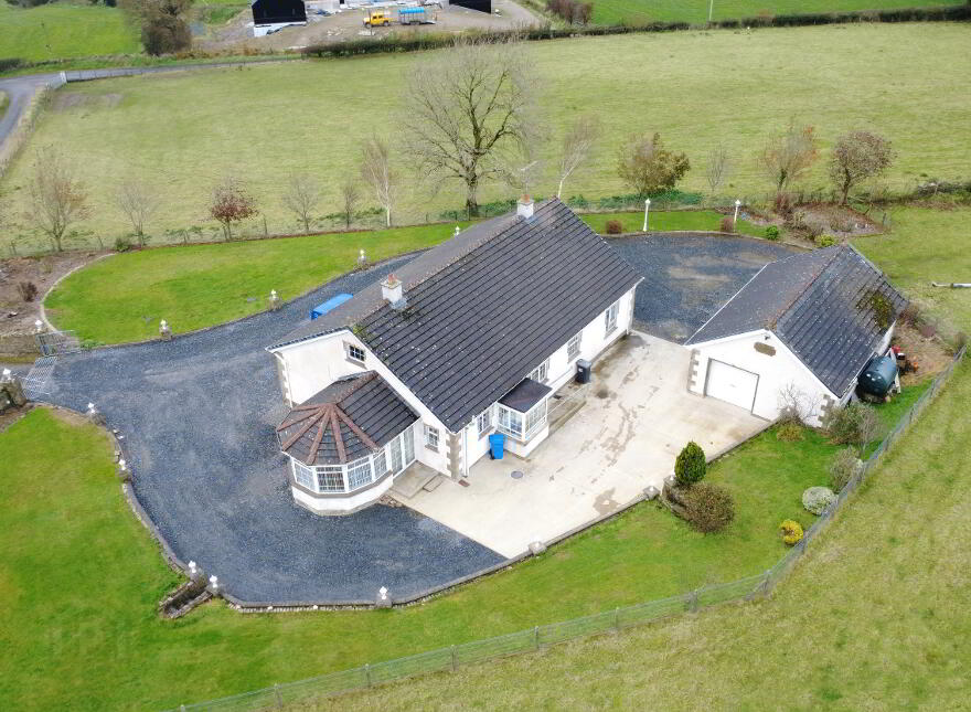 42 Old Castle Road, Newtownstewart, BT78 4HX