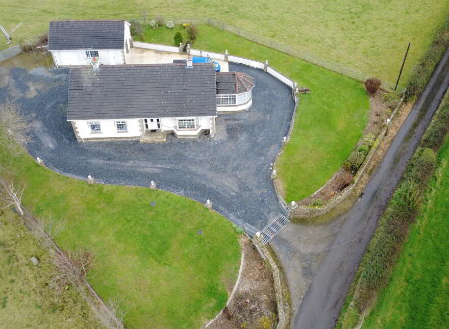 42 Old Castle Road, Newtownstewart, BT78 4HX