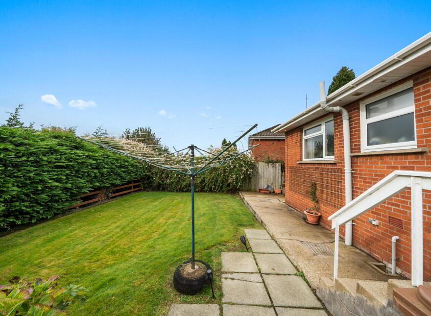 14 Glenariff Drive, Comber, Newtownards, BT23 5HA