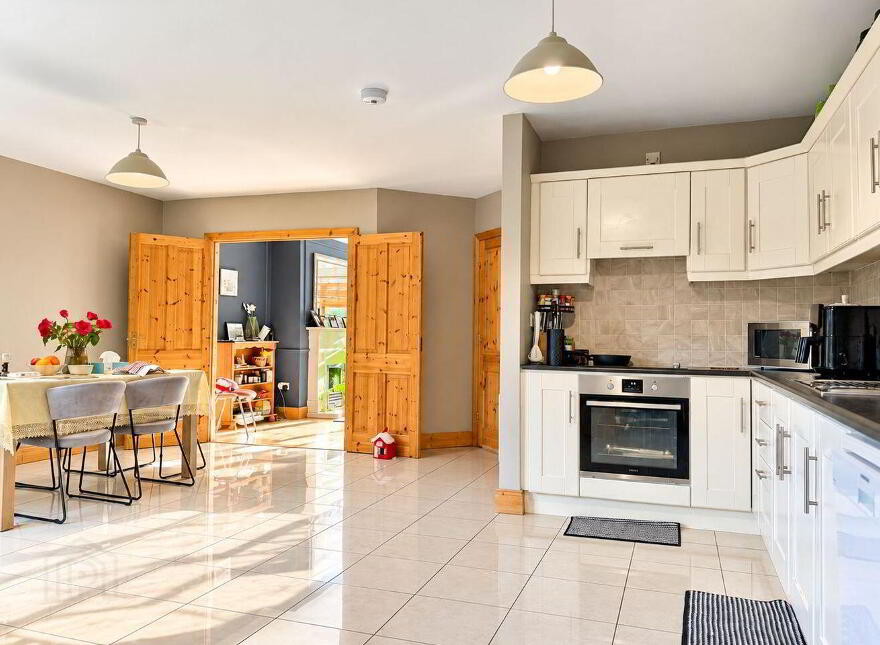 33 Church Hills Road, Coosan, Athlone, N37K8Y1