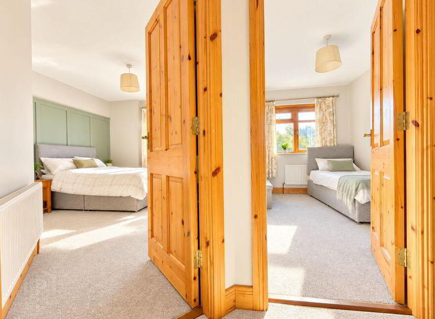33 Church Hills Road, Coosan, Athlone, N37K8Y1